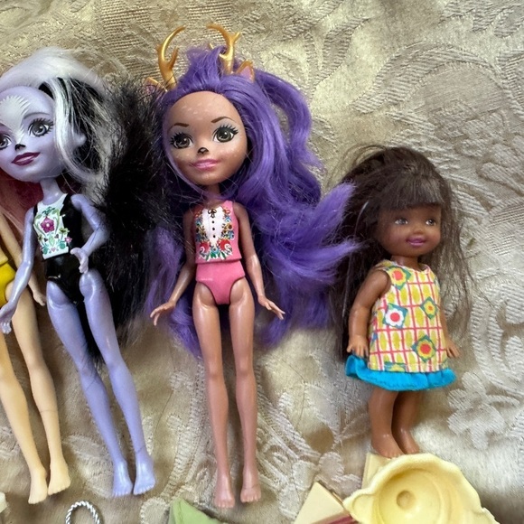 Mixed Bag of Dolls with Accessories - Picture 3 of 6